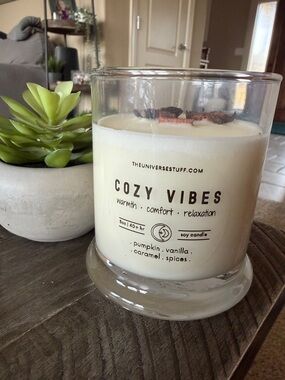 Cozy Vibes Soy Candle — Pumpkin, vanilla, caramel and spices Scented - New
